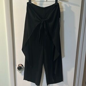 NWT black cropped palazzo pant